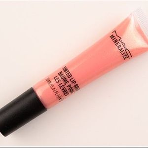 ⚡️M•A•C Tinted Lip Balm👄in “Stay Warm”